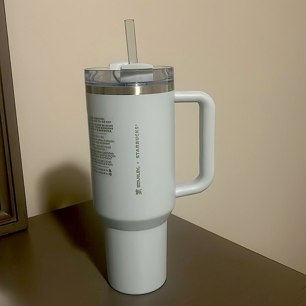 Blue Stanley x Starbucks : Limited edition 40oz tumbler. Spring 2024 edition.
